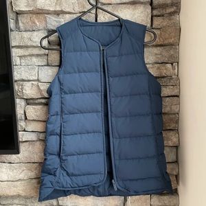 Lululemon Just enough puff vest 4